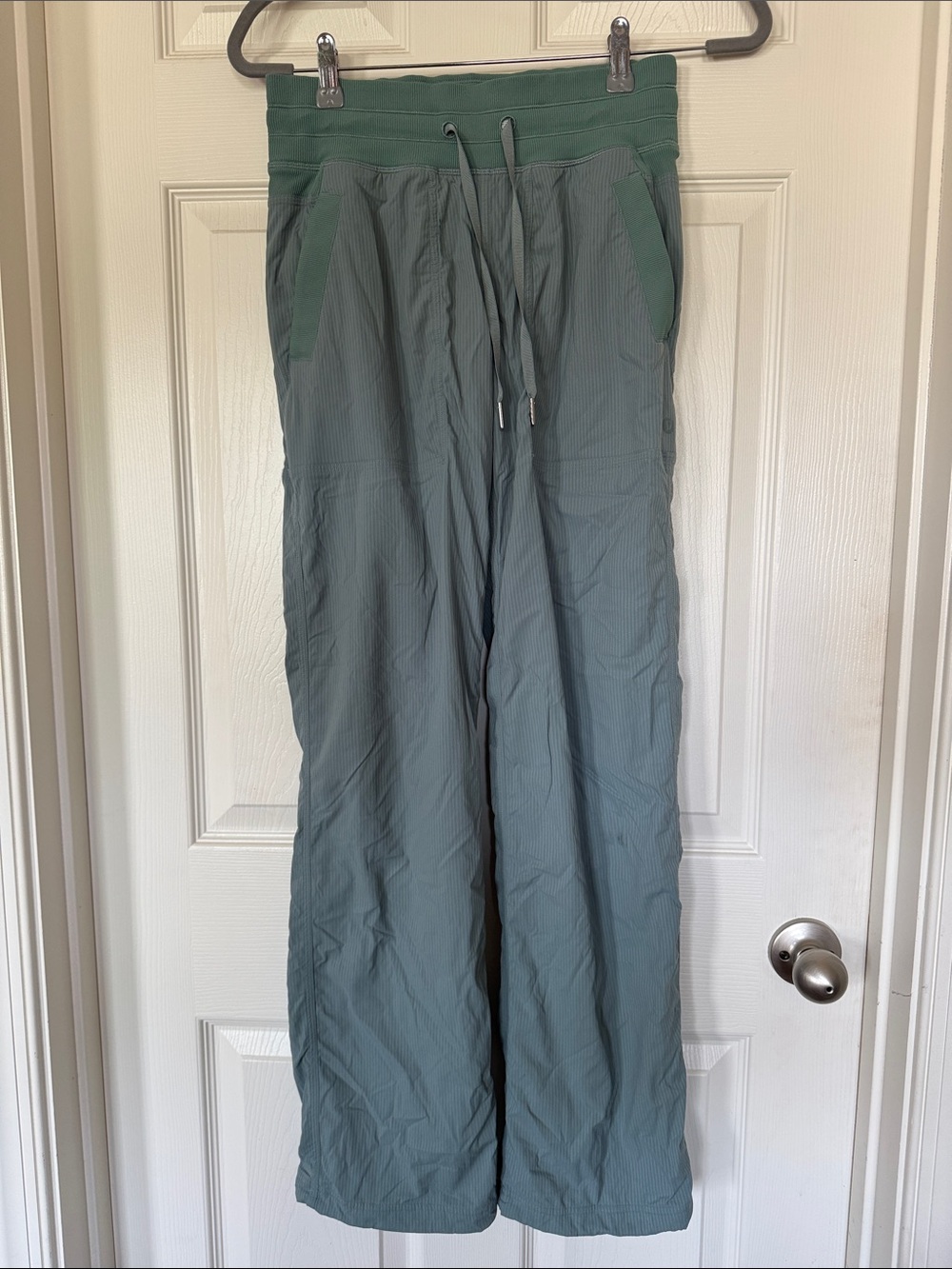 lululemon athletica Women's Sage Green Dance Studio Mid-rise Joggers